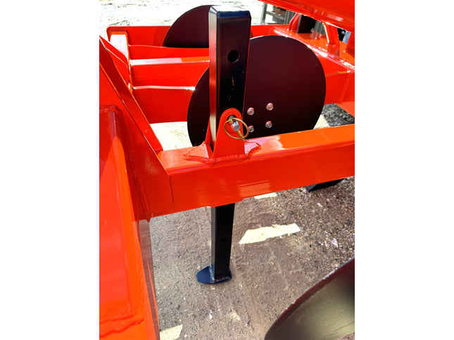 SUBSOILER AERATOR RIPPERS with swing arm roller - Tractor