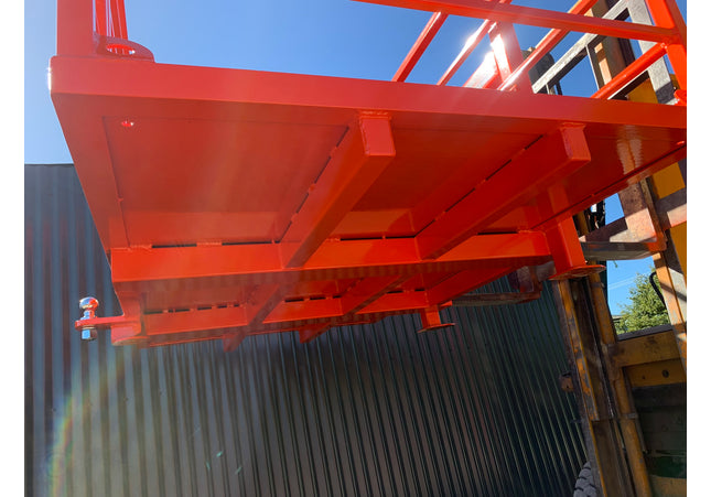 TRACTOR TRAYS - Three Point Linkage