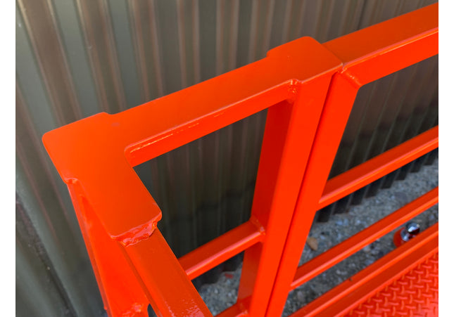TRACTOR TRAYS - Three Point Linkage